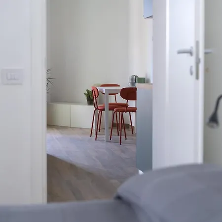 Zina - Giallo - 10 Min From Centre And Airport 아파트 *