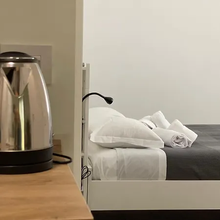 Zina - Giallo - 10 Min From Centre And Airport 아파트